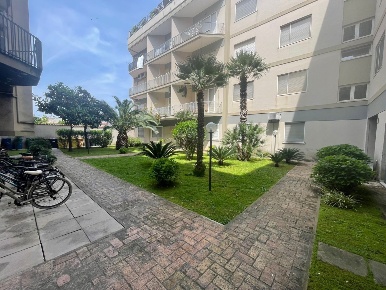 Foto Appartamento in VIA GIACOMO LEOPARDI 28, Terracina Centro di 70 m²