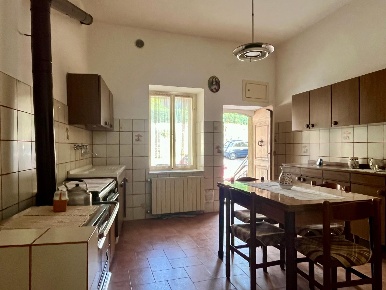 Foto Appartamento a Asciano Centro di 63 m² con 3 locali in vendita