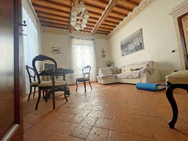 Foto Appartamento a Poggibonsi Centro di 154 m² con 5 locali in vendita