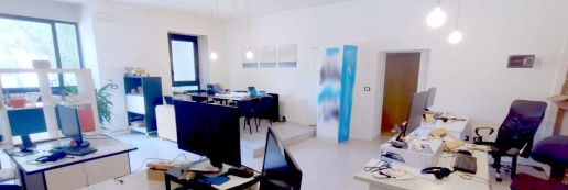 Foto Locale commerciale a Vicopisano Centro di 76 m² con 1 locali