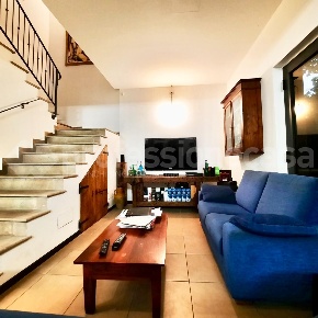 Foto Appartamento a Cascina Semicentro di 350 m² con 8 locali in vendita