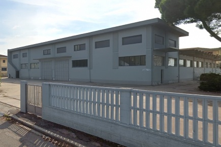 Foto Capannone industriale a Castelfranco di Sotto Centro di 3428 m²