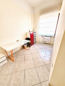 Foto Ufficio in via Orazio 123, Pescara Porta Nuova di 92 m² con 4 locali
