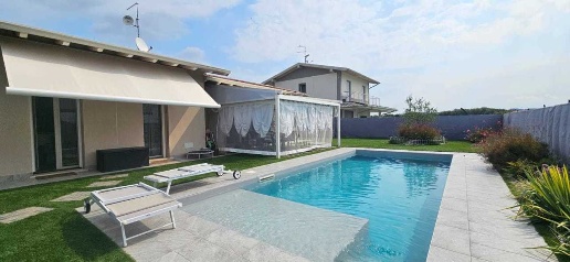 Foto Villa unifamiliare in Via Campagna Sotto 17 25017 Lonato BS Italia 17,