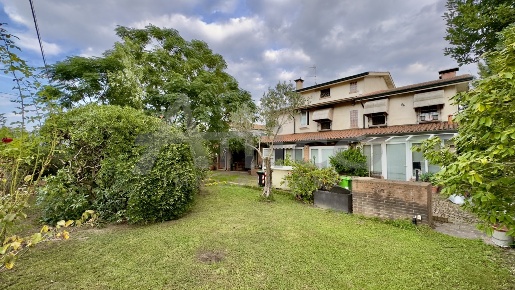 Foto Villa singola in Via Arginone Cornè 1939, Arquà Polesine Corné