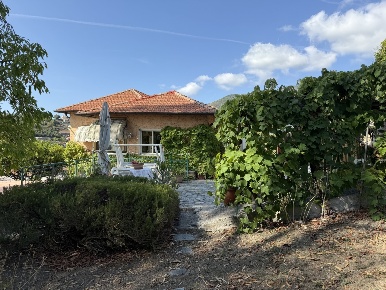Foto Casa indipendente a Sanremo Centro Storico di 220 m² con 4 locali