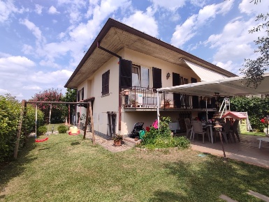 Foto Villa bifamiliare in Via Giacomo Puccini 8, Erbusco Zocco di 265 m²