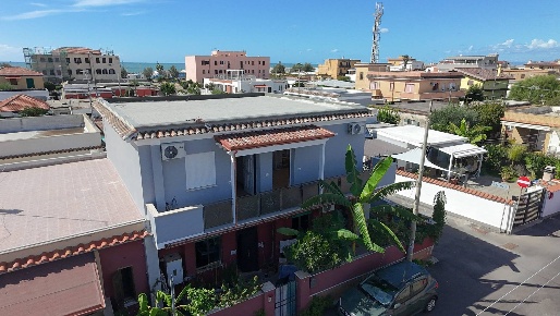 Foto Appartamento in via tullio ostilio, Fiumicino Isola Sacra di 48 m²
