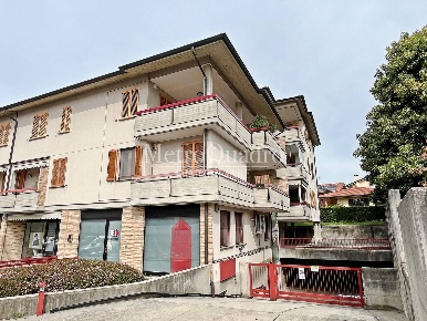 Foto Box in Via Leopardi, Bellusco Centro di 13 m² con 1 locali in vendita