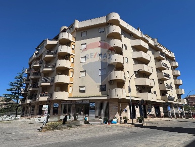 Foto Appartamento in Via Roccaforte, Bagheria di 142 m² con 4 locali
