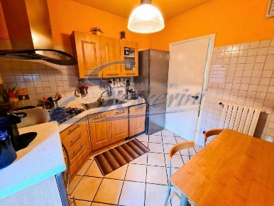 Foto Appartamento in Via Napo Torriani, Como Borghi di 95 m² con 3 locali
