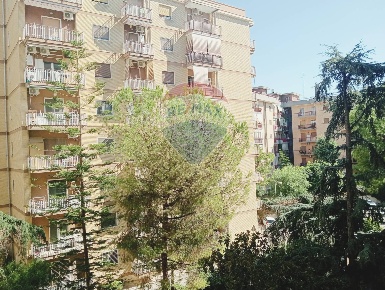 Foto Appartamento in Via De Laurentis, Bari Poggiofranco di 50 m²