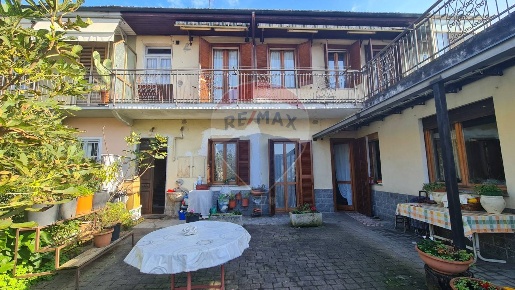Foto Case semi ndipendenti in Strada Della Verna, Torino Barca di 157 m²