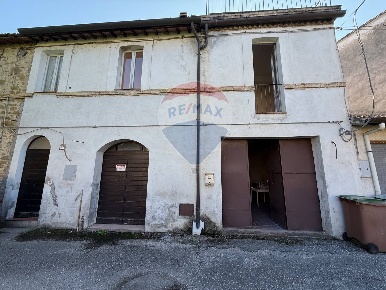 Foto Case semi ndipendenti in Via Mazzini, Cannara Centro di 166 m²