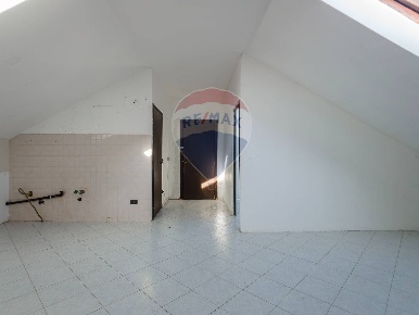 Foto Attico in via Roma, Settimo Torinese di 60 m² con 2 locali in affitto