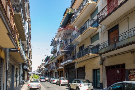 Foto Appartamento in giovanni boccaccio, Paternò di 170 m² con 8 locali