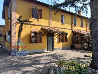 Foto Villa bifamiliare in VIA LONGAROLA, Sala Bolognese di 240 m²