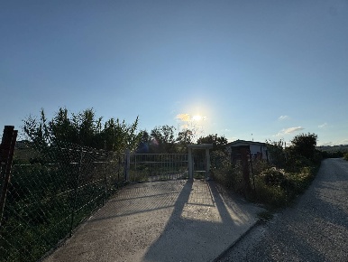 Foto Magazzino a Fermo di 138 m² in vendita