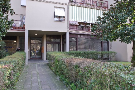 Foto Locale commerciale in L.go Leopardi, Fidenza Centro di 82 m²