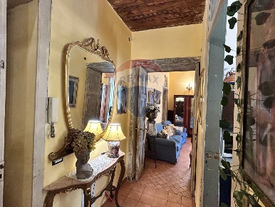 Foto Appartamento in Romualdo II Guarna, Salerno di 253 m² con 6 locali