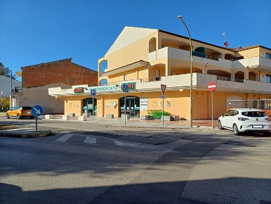 Foto Appartamento in Via Santa Rughe n. 6, Usini di 86 m² con 3 locali