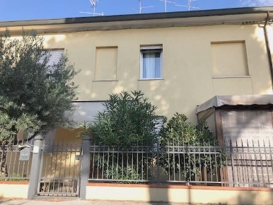 Foto Appartamento in via camporesi, Ravenna San Biagio di 79 m² in vendita