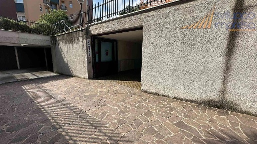 Foto Capannone industriale in Via Marelli, Monza San Fruttuoso di 380 m²