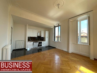 Foto Appartamento in Via Spartaco, Milano Cadore di 120 m² con 3 locali