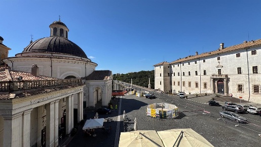 Foto Appartamento in piazza di corte, Ariccia Centro di 170 m² con 4 locali