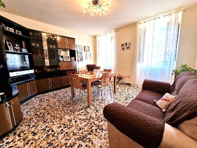 Foto Casa indipendente in VIA DI PONTE SALISSIMO, Lucca Fagnano - Meati