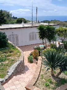 Foto Villa unifamiliare a Anacapri di 110 m² con 4 locali in vendita