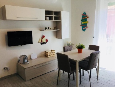 Foto Appartamento a Ameglia di 70 m² con 4 locali in affitto