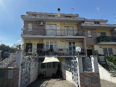 Foto Villa bifamiliare in via alcide de gasperi, Cupello Centro di 120 m²