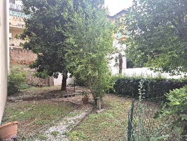 Foto Appartamento a Firenze Libertà - Savonarola di 210 m² con 6 locali