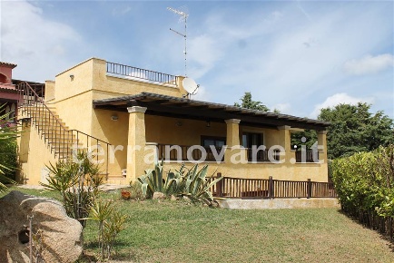 Foto Villa unifamiliare in via del Faro, Olbia Pittulongu di 90 m²