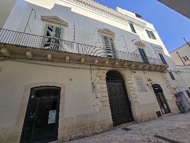 Foto Appartamento a Altamura di 700 m² con 7 locali in vendita