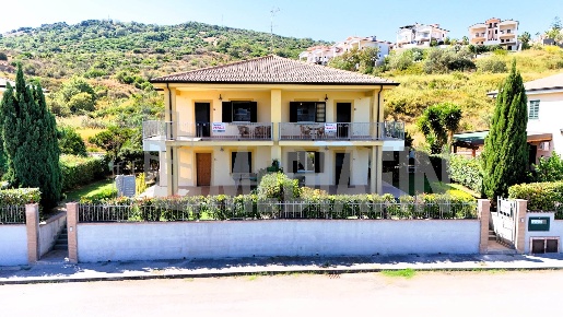 Foto Appartamento in VIA GIOVANNI FALCONE 106 - 108, Mandatoriccio di 75 m²