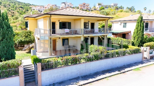 Foto Appartamento in VIA GIOVANNI FALCONE 106 - 108, Mandatoriccio di 75 m²