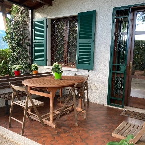 Foto Appartamento a San Felice del Benaco Centro di 120 m² con 3 locali