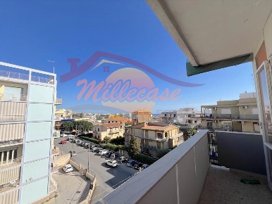 Foto Appartamento in Via Filisto, Siracusa Grottasanta - Tunisi di 150 m²