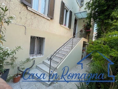 Foto Appartamento in viale Nazario Sauro, Rimini Marina Centro di 100 m²