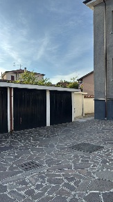 Foto Posti auto in Vicolo F. Corridoni 15, Cinisello Balsamo di 13 m²