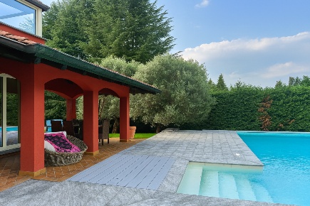 Foto Villa unifamiliare in Via Madonna della Motta 1, Dormelletto di 438 m²