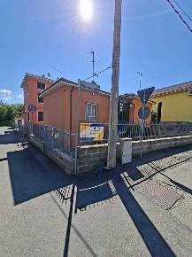 Foto Villa singola a Medesano di 75 m² con 3 locali in vendita