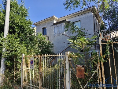 Foto Appartamento in Viale Piemonte, Rimini Fiera Vecchia di 111 m²