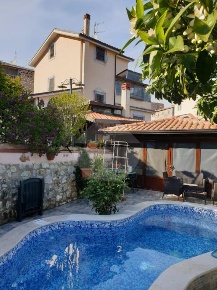 Foto Villa unifamiliare in VIA GARIBALDI, Santi Cosma e Damiano di 400 m²