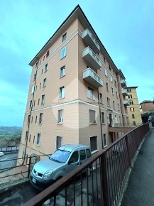 Foto Appartamento in Via XIV Settembre, Perugia di 130 m² con 5 locali