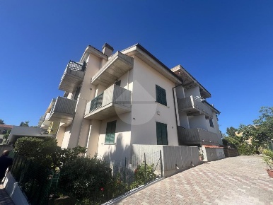 Foto Appartamento in Via San Lorenzo, Vasto di 82 m² con 3 locali