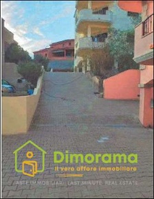 Foto Box in via torrelugiana  13, La Maddalena di 15 m² con 1 locali