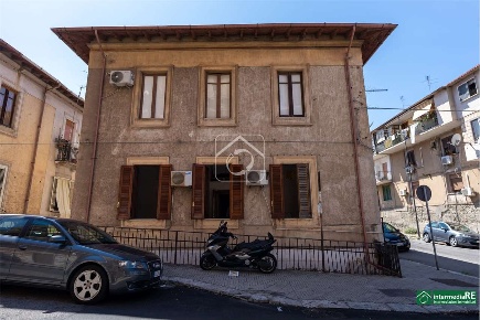 Foto Appartamento in Via Ibico 1, Reggio di Calabria Pineta Zerbi di 97 m²